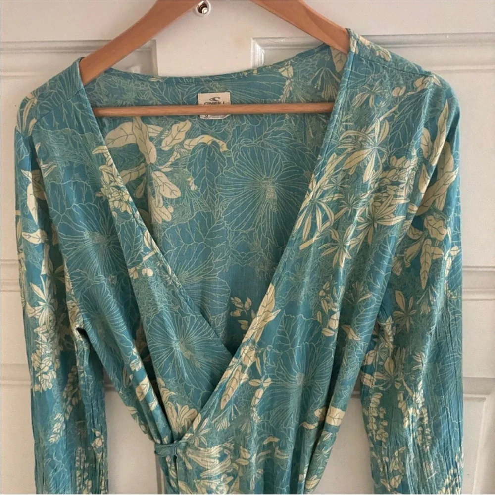 O’Neill Cambria Printed Long Sleeved Wrap Maxi Dress Size Large - Picture 3 of 4